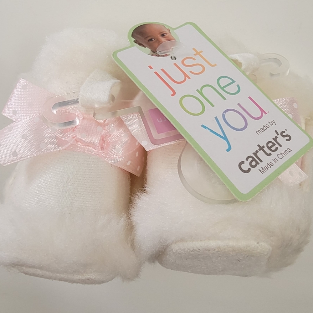 Carters Newborn Booties - Picture 3 of 4